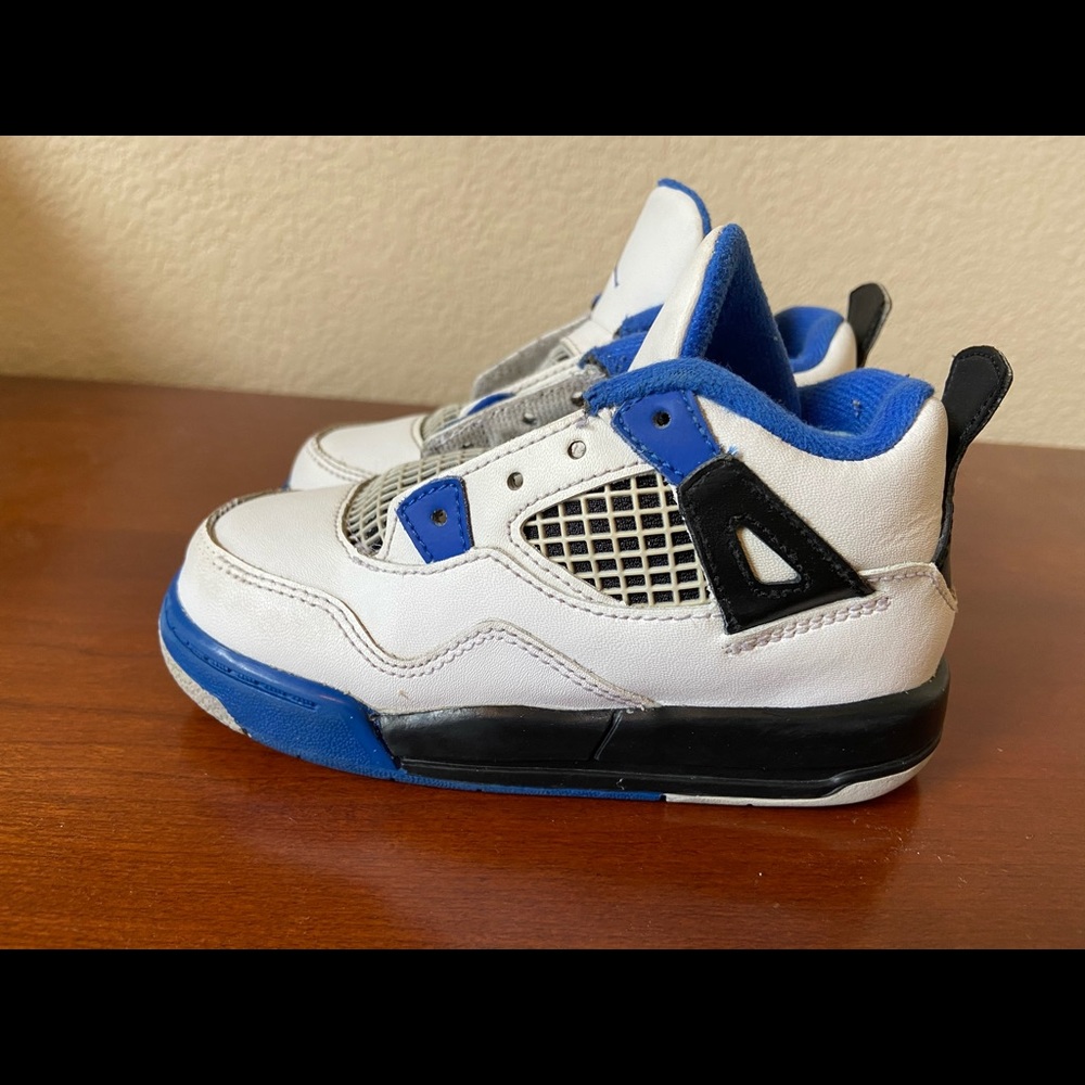 Jordan 4 Motorsport size 8c Toddler pre-owned